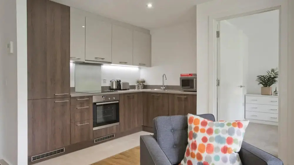 Modern Apartment Close to Airport