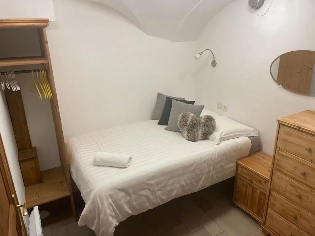 Two Bedroom Apartment La Voute, Chandon near Meribel - Sleeps 4 Adults or 2 Adults and 3 Children
