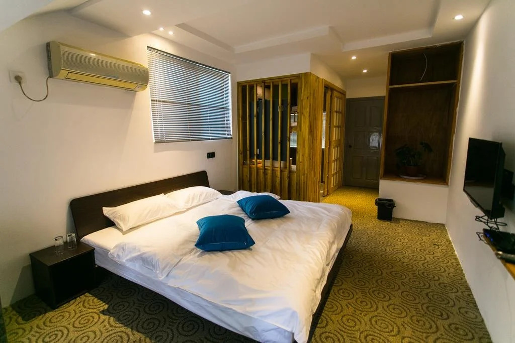 Tongli Yiyun Shuishe Boutique Hotel