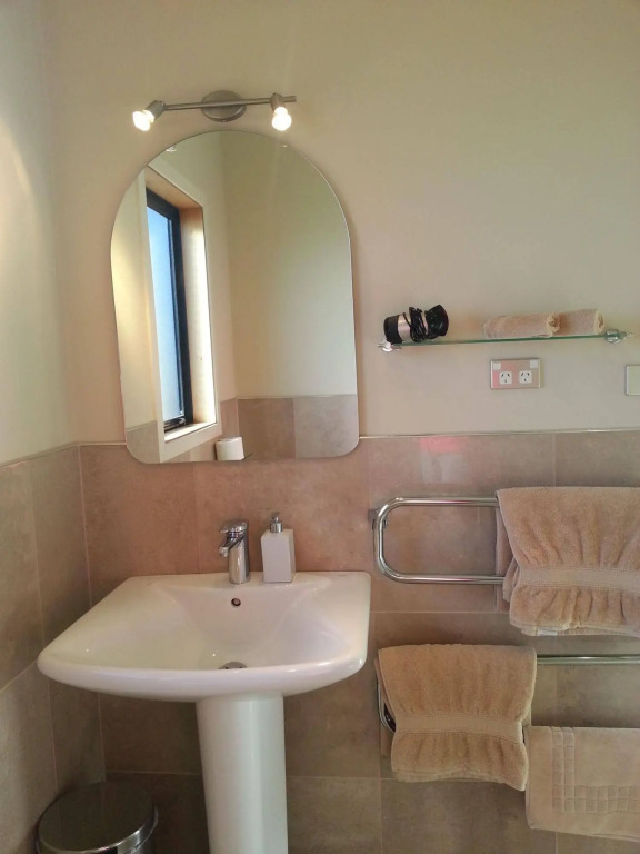 Parautane Lodge