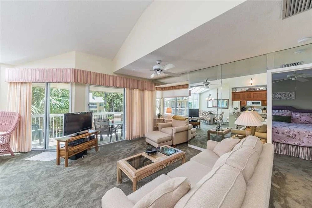Barrington Park 706 - Two Bedroom Condo
