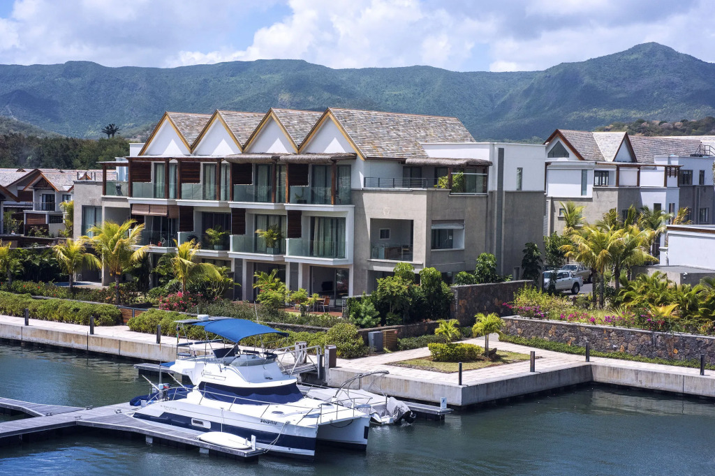 West Island by Horizon Holidays