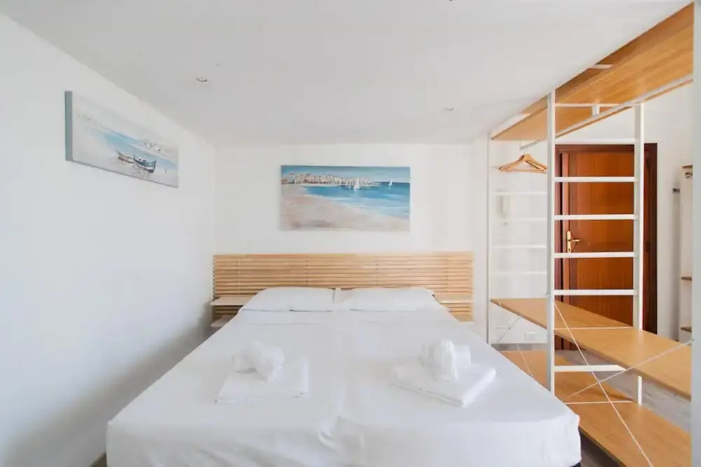 Torre Lama With Seaview Balcony by Wonderful Italy