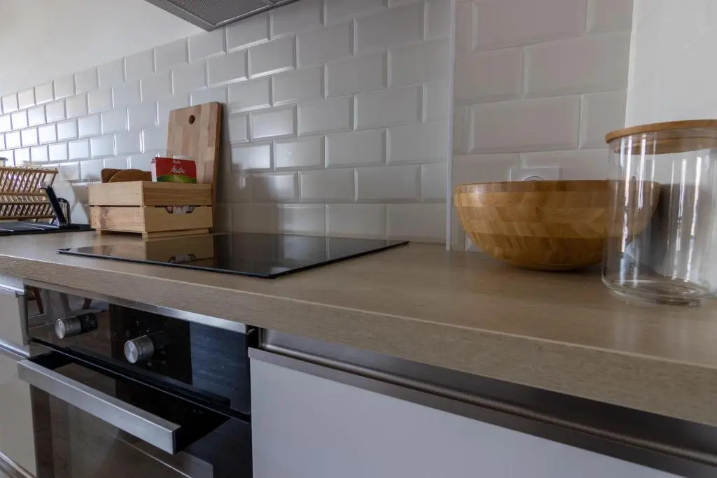 APPARTEMENT DUPLEX SAUMUR CENTRE, refait à neuf, à proximité du château