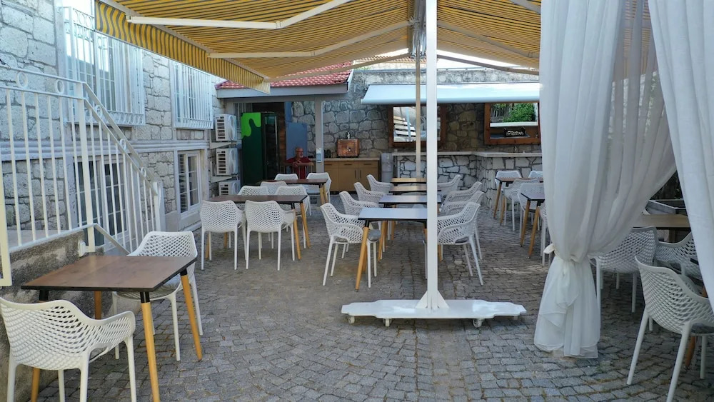 Neva Hotel Alaçatı