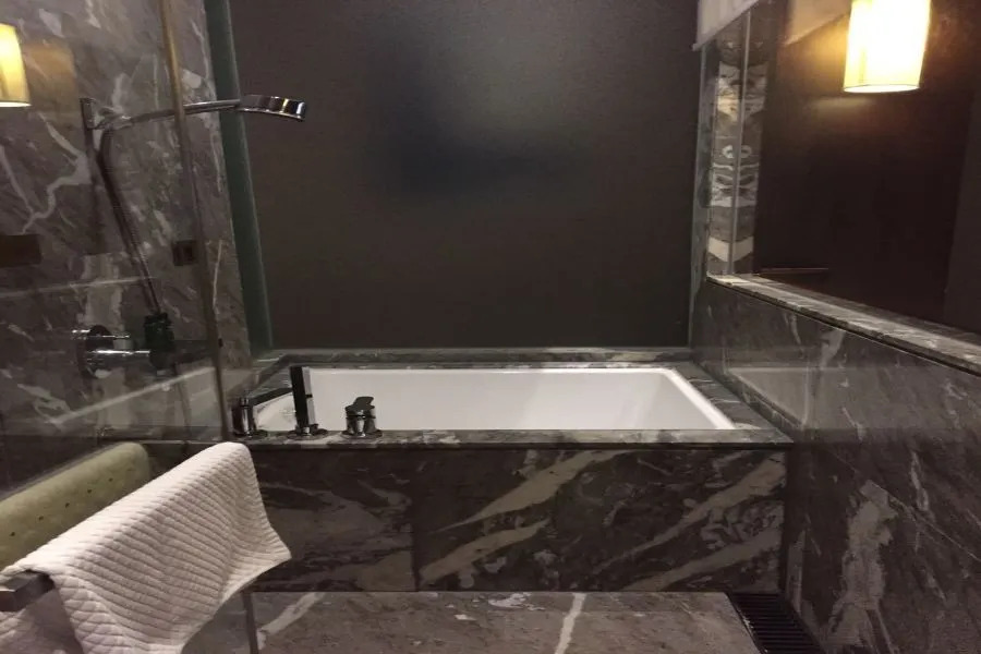 Easco Hotel