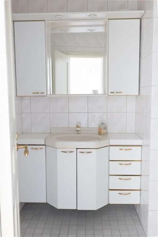 2ndhomes Central 1BR City Apartment