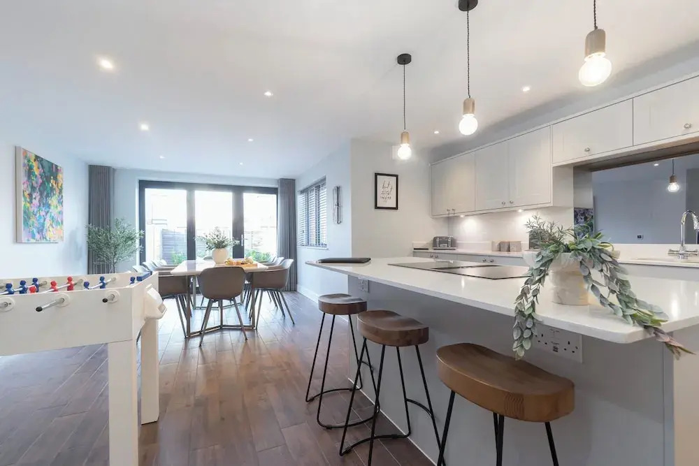 Elliot Oliver - 2 The Old Surgery: Stunning 4 Bedroom Home With Parking In Cheltenham