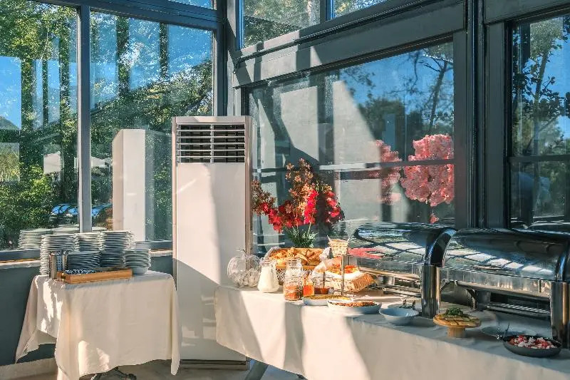 Montenegro Lodge