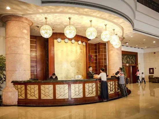 Lianhu Resort