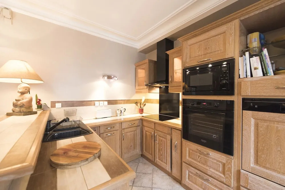 Comfortable near Montmartre
