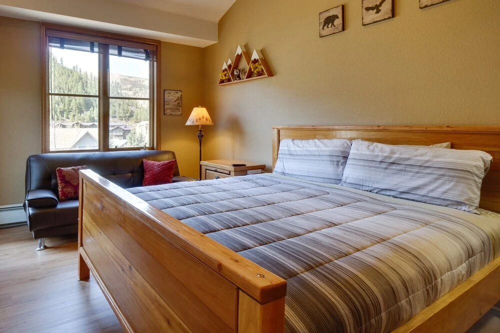 Cozy Avon Condo Near Beaver Creek Resort!
