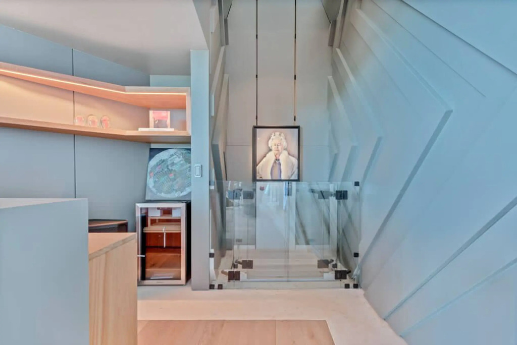 Modern 7BR Villa w Stunning Views of Golf Course