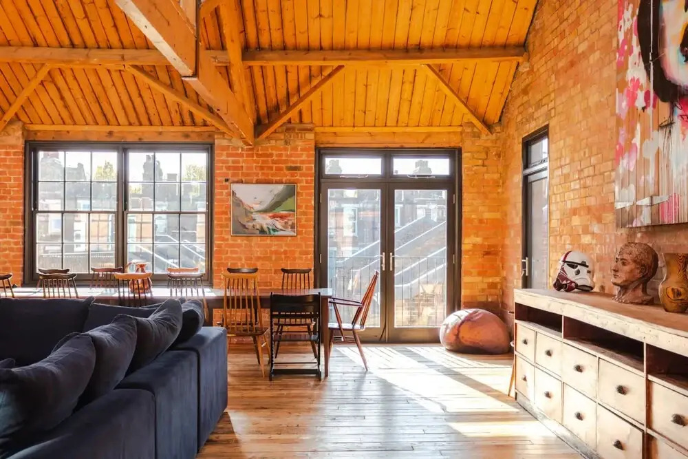Spectacularly Unique 4 Bedroom House in Bethnal Green