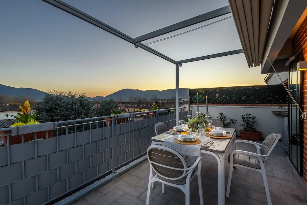 The Sunwall Loft in Lucca
