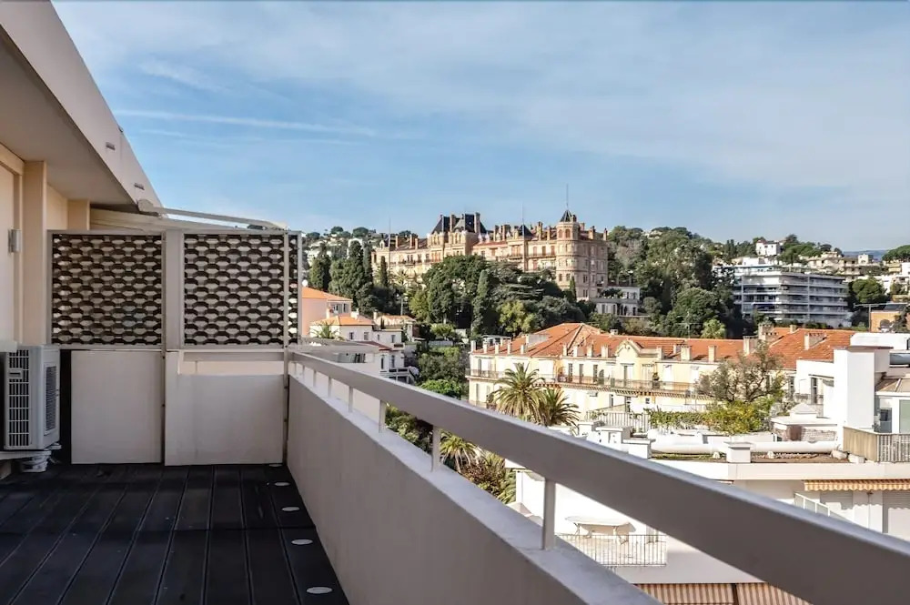 Luxury Penthouse Mistral