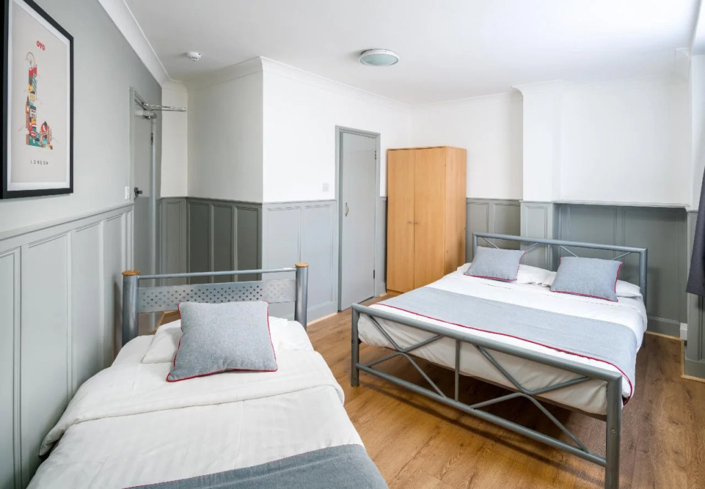 OYO 117 Kings Hotel
