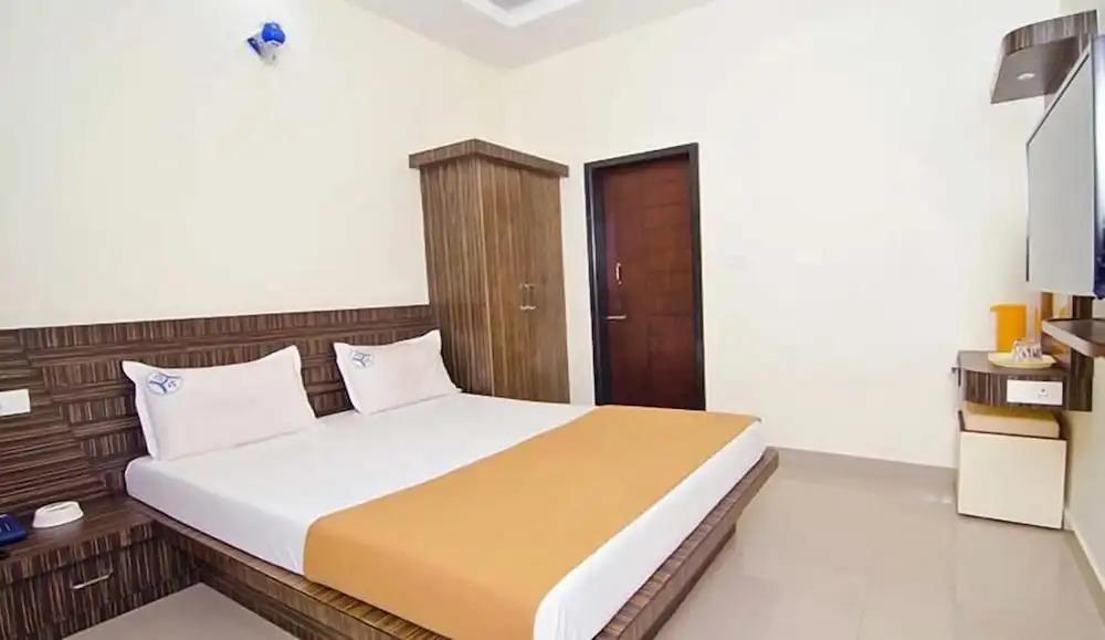 Raasaathi inn