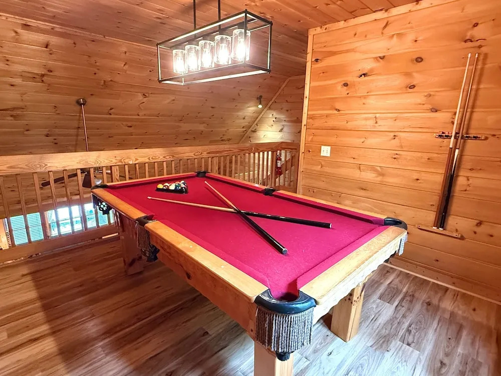 Silver Maple Summit 2 Bedroom Cabin