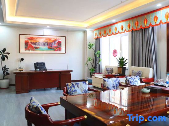 Yucheng Hotel