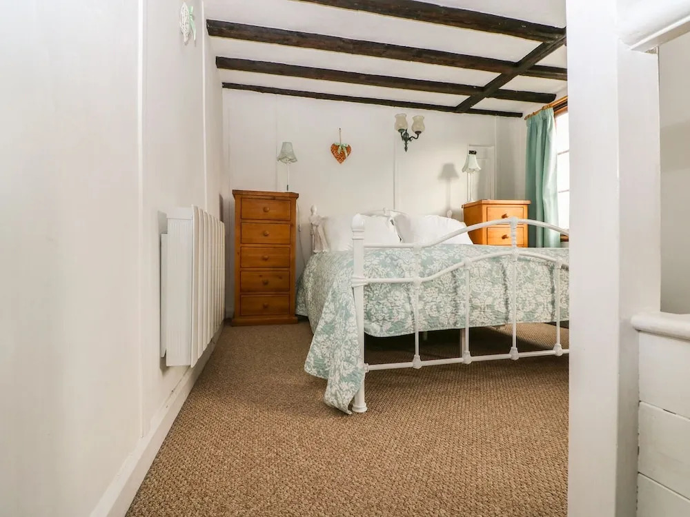 Swanfield Cottage