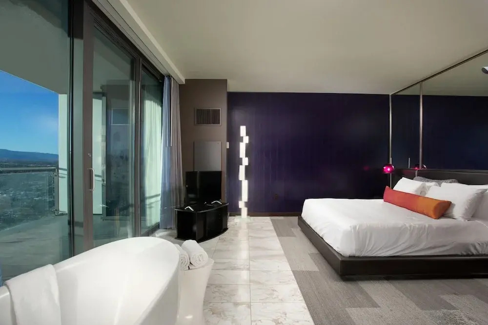 Palms Place Unit 35321