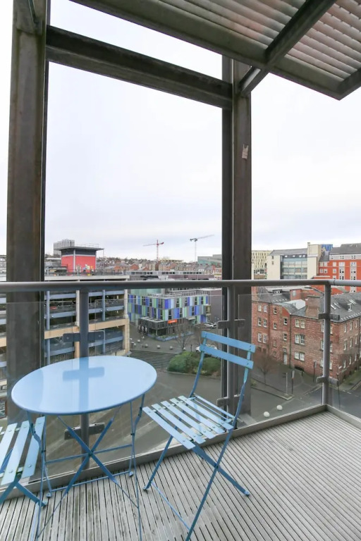 Fabulous 1 Bedroom City Centre Apartment