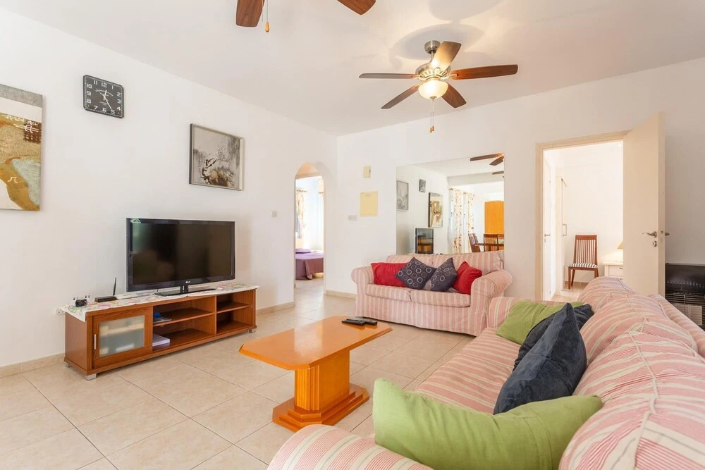 Villa Coral Aura Large Private Pool Walk to Beach A C Wifi Car Not Required Eco-friendly - 3419