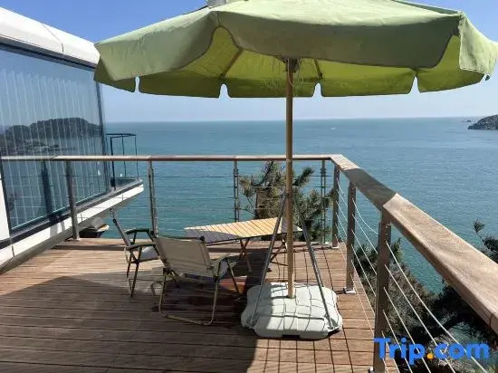Banyuewan No. 6 Cliff Capsule Homestay