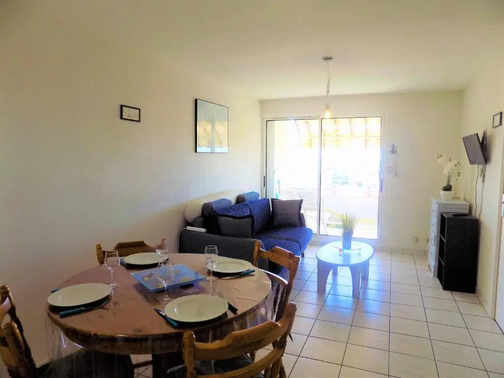 Royan - APPARTEMENT VUE MER - proximité plage et parking privatif