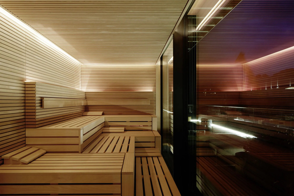 Roomers Baden-Baden, Autograph Collection