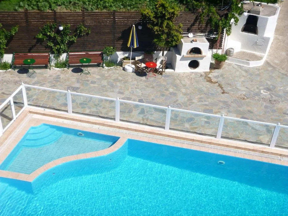 Stavros Apartments
