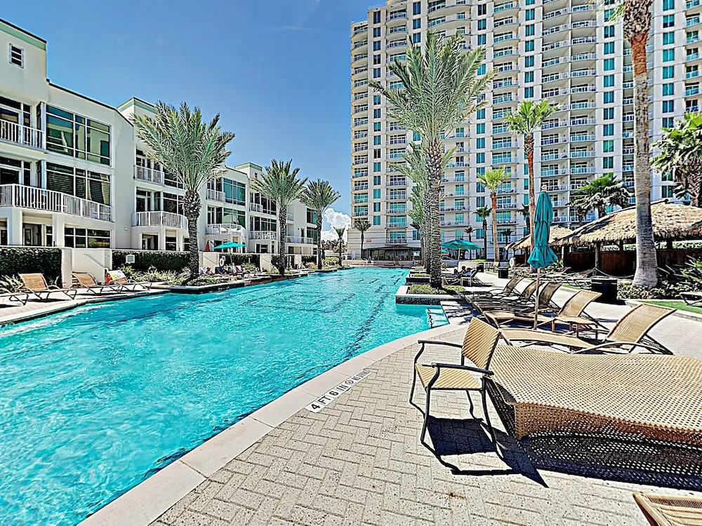 24 Edwards - 2 Br Condo