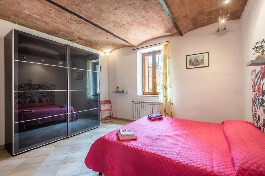 Borgo Rosia 85