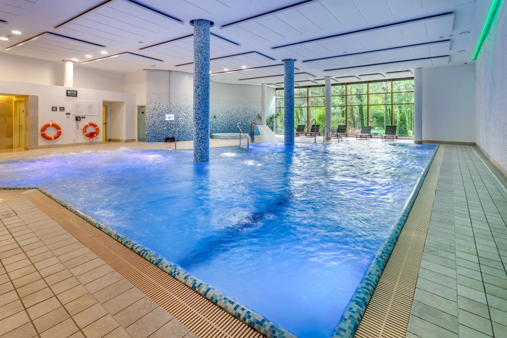 Holiday Inn Resort Warsaw Józefów by IHG