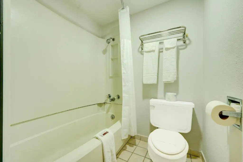 Capital O Travelers Inn Lawton Fort Sill