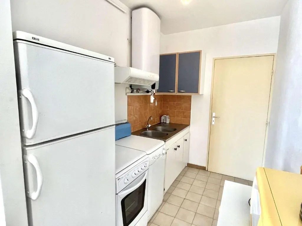 Appartement Ajaccio, 1 pièce, 2 personnes - FR-1-61-559