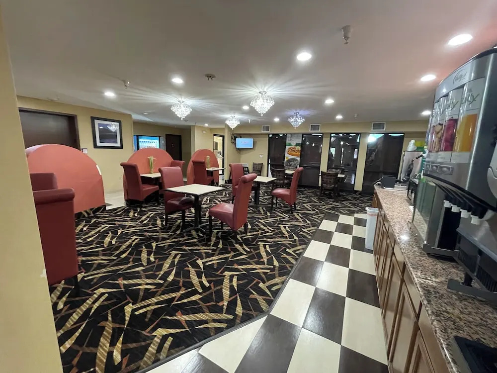 Comfort Inn & Suites