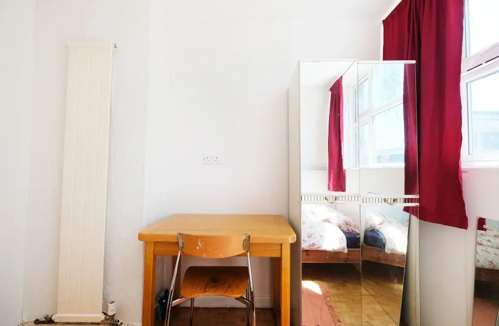 A Cosy two Bedroom Apartment, Sleeps 3