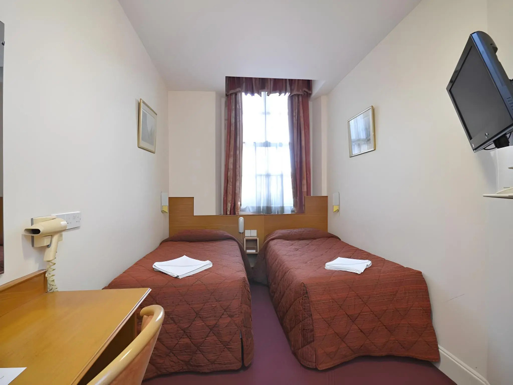 Berkeley Court Hotel