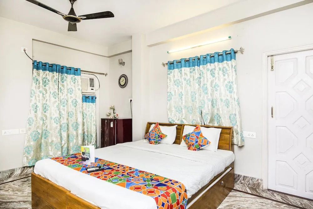 FabHotel Ghosh Villa Guest House