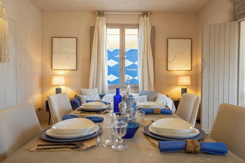 Blue Riad