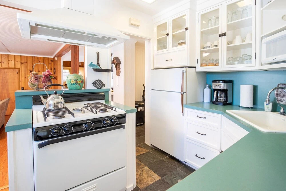 Mountain Cottage-1882 by Big Bear Vacations