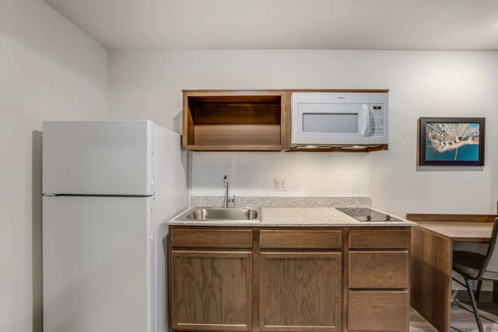 WoodSpring Suites Novi Farmington