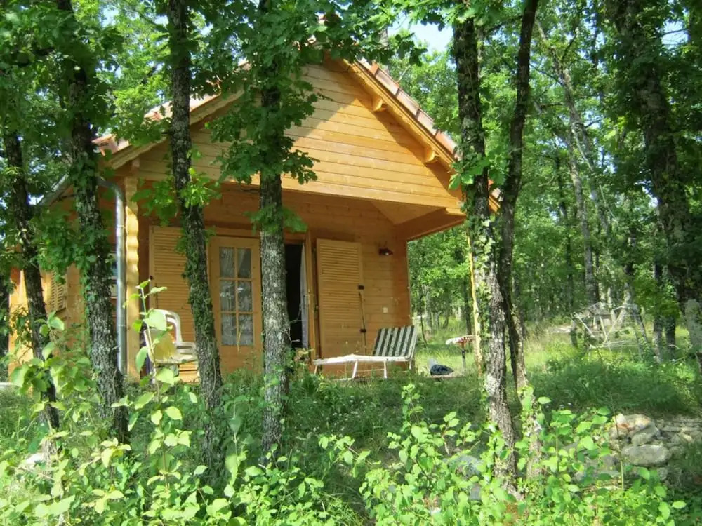 Chalet dans les bois du Quercy