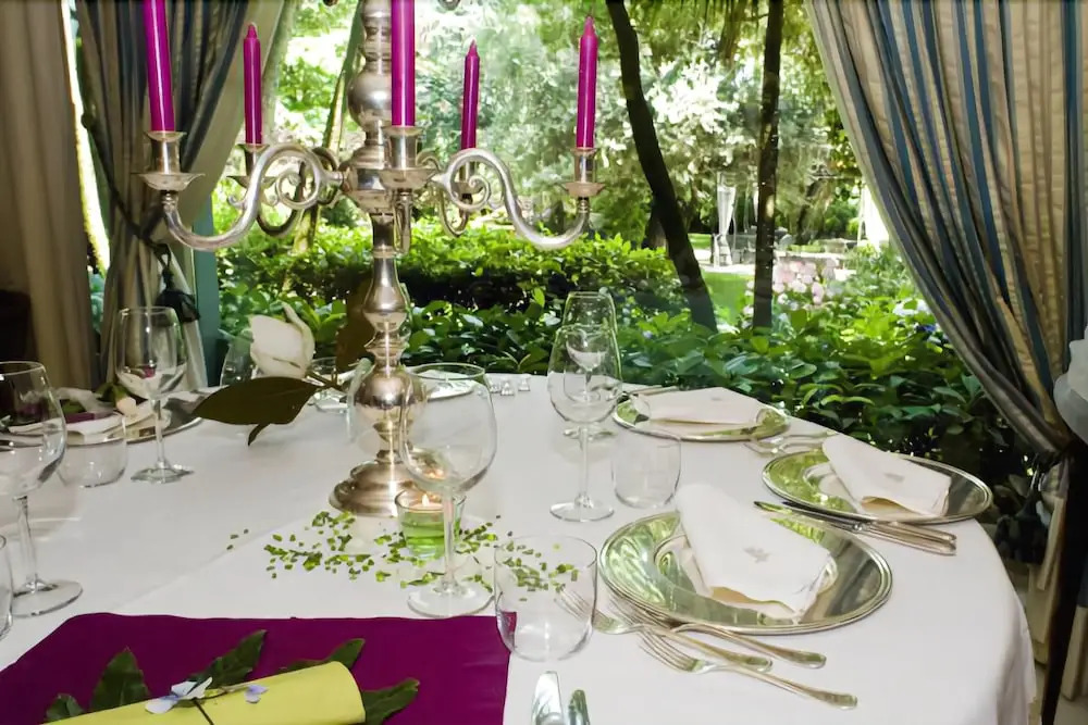 Cristina Park Hotel