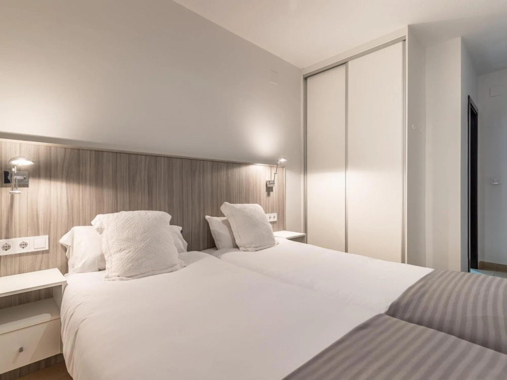LA MERCED Apartment III 2BR 2BT