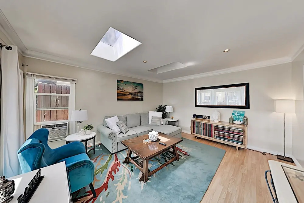 7085thav 2 Bedroom Home