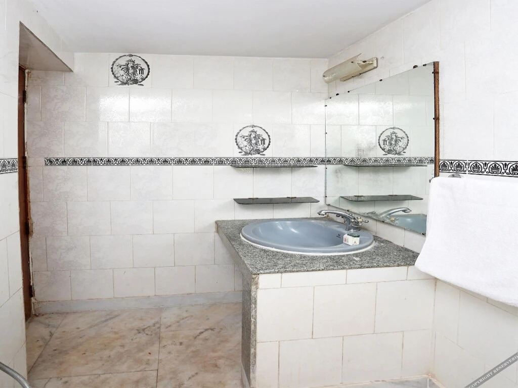 Village Inn By OYO Rooms