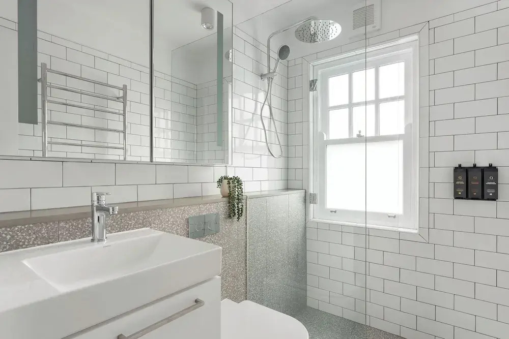 Bondi Junction Apartments by Urban Rest